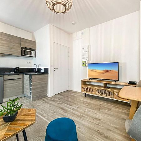 Homey Titi - Hyper-Centre - Proche Gare Et Tram - Lit Convertible - Wifi Gratuit Annemasse Bagian luar foto